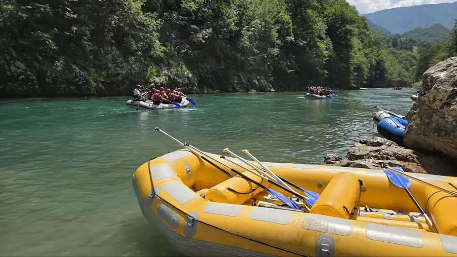 Foto von tag 15: Die Tara klaut den letzten Küstentag (Budva — Küstenmodus)