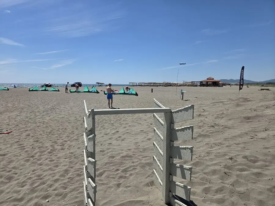 Foto von tag 6: Keine Theorie mehr, endlich Wasser (Velika Plaža — Windwoche)