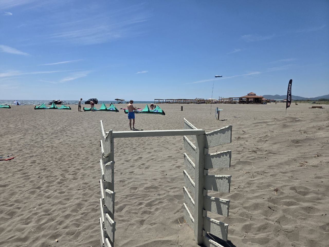 Foto von tag 6: Keine Theorie mehr, endlich Wasser — Velika Plaža — Windwoche