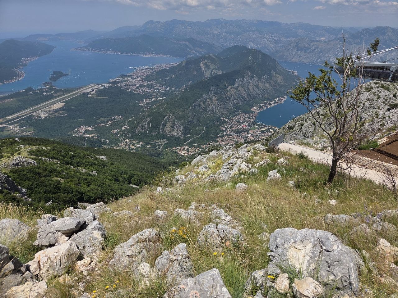 Foto von tag 11: Das Nickerchen nach Kotor — Kotor — Stein und Wasser