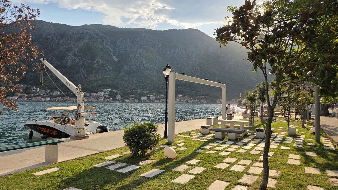 Foto von tag 11: Das Nickerchen nach Kotor — Kotor — Stein und Wasser