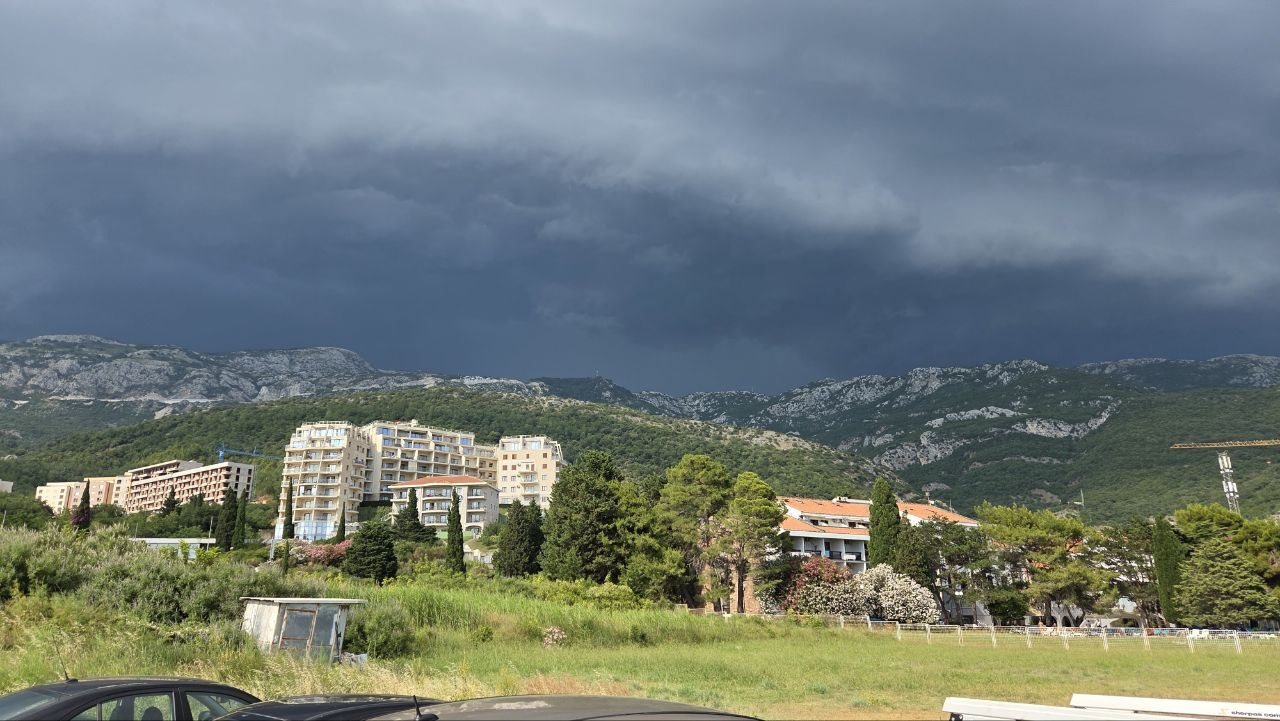 Foto von tag 14: Budva: Der Berg sagte Nein — Budva — Küstenmodus